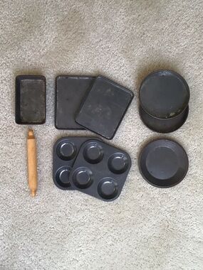 9 Piece Vintage Toy Bakeware Set, metal/wood